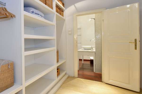 Wood Closet Door Ideas For Bedroom