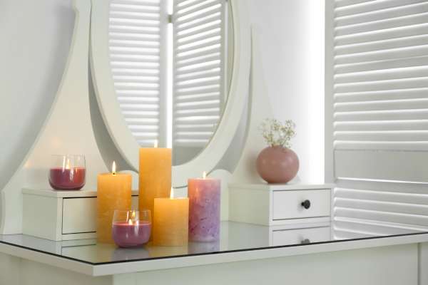 Dresser And Vanity Candle Displays Put Candles In A Bedroom