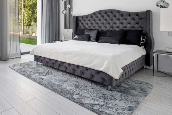 Choosing The Right Rug For Your Bedroom To Style Rugs In Bedroom