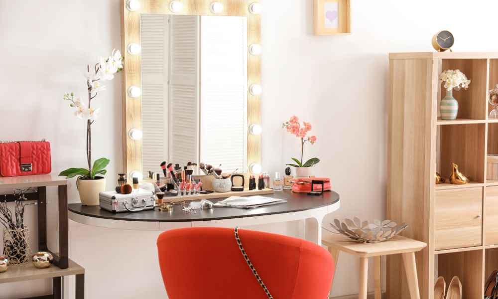 Makeup Vanity For Small Spaces