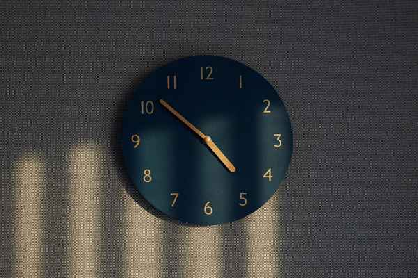 Popular Designs for Big Wall Clock For Bedroom