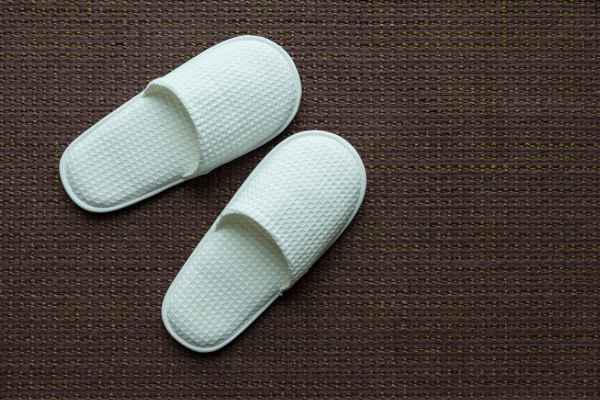 Understanding Extra Wide Slippers