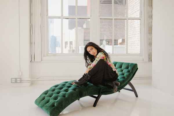 Choosing The Right Yoga Chaise Lounge