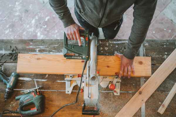 Cutting the Wood