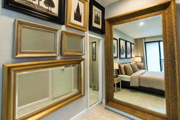 Incorporating Mirrors and Decorative Frames